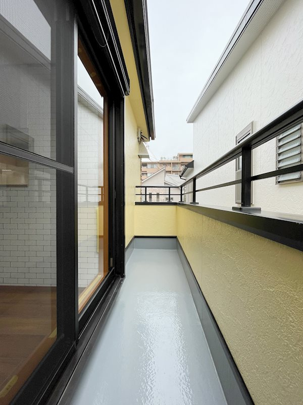 西宮市泉町　中古戸建のバルコニー|明るいバルコニー