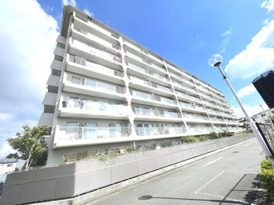 【外観】 | 白鷺スカイハイツ | 周囲には高い建物もなく開放感たっぷり♪