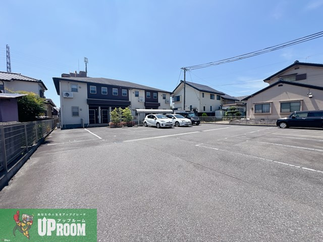 パストラルBの駐車場