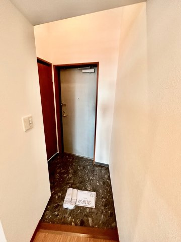 フォレステージュ江坂公園の玄関