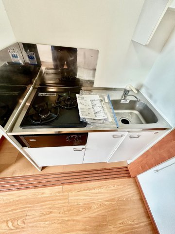 フォレステージュ江坂公園のキッチン|エアコン付き。