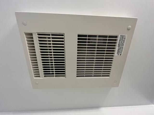 射水市三ヶ賃貸アパート新築工事の浴室|浴室乾燥機（イメージ）