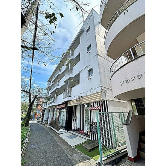 【エントランス】 | 山の手荘