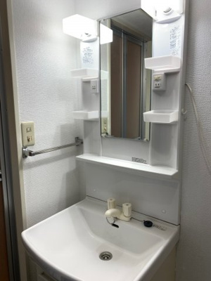 【独立洗面台】 | シャルマンふき | 別室のお写真となります