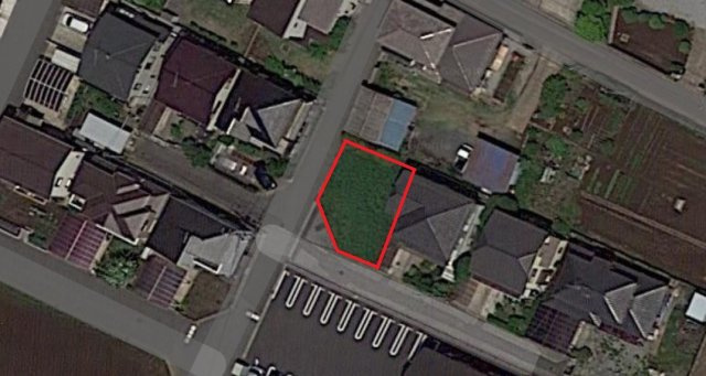 平和駐車場（東口）　空き台数（2～6台）2台ずつ駐車可の展望