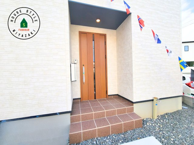 第3清武町今泉モデル（1号棟）の玄関|おでかけの時も帰った時も、「我が家」を最初に感じでもらえる素敵な空間に。