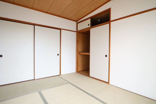 ローズハイツの和室