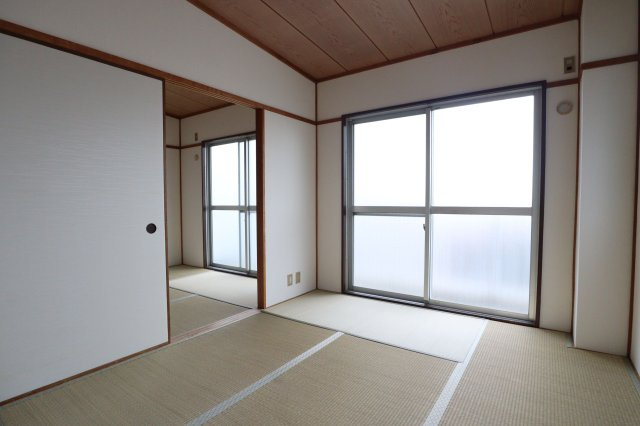 ローズハイツの和室