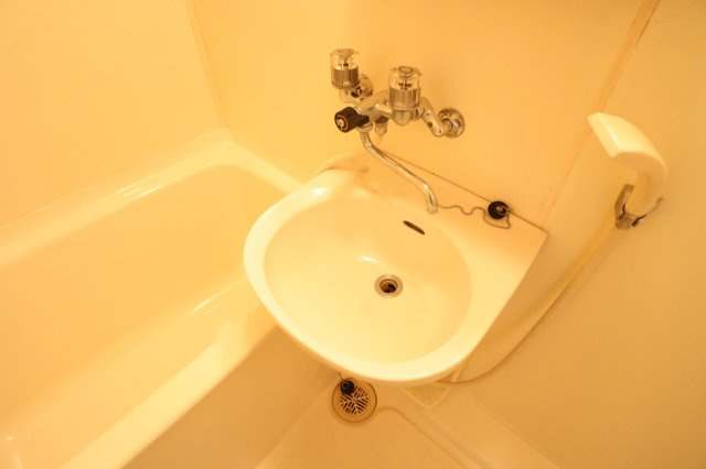 ローズハイツの浴室