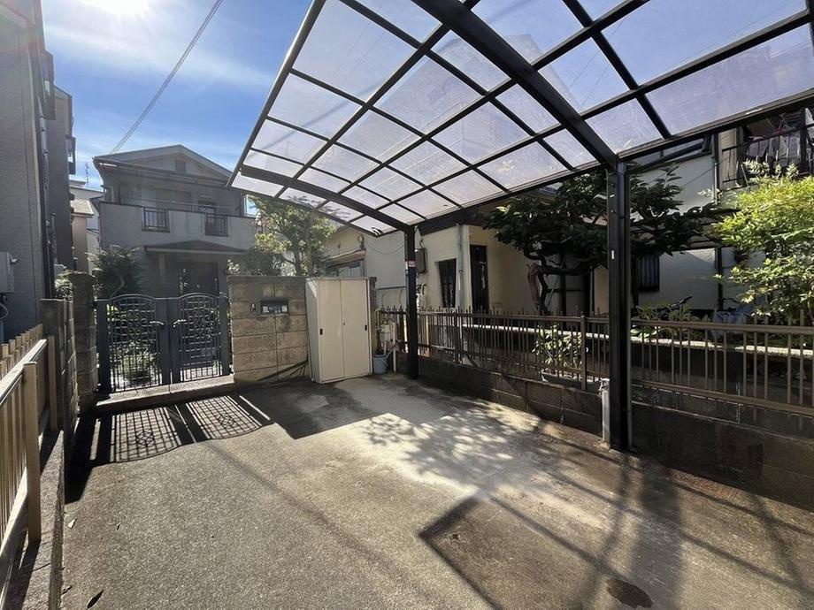 清水町　中古一戸建ての駐車場|カースペース　カーポート付き
■物件内覧・資金計画相談・住宅ローン相談、リフォーム相談、お問合せ受付中■
※当日・翌日のご内覧、ご相談はお電話でのお問合せがスムーズです！