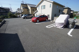 【駐車場】