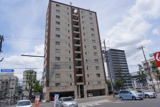 仲介手数料0！！リバーフロントレジデンスの外観