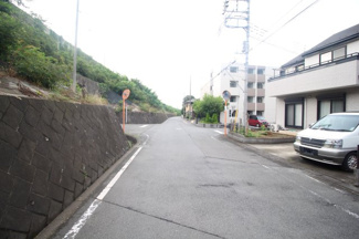 【前面道路含む現地写真】