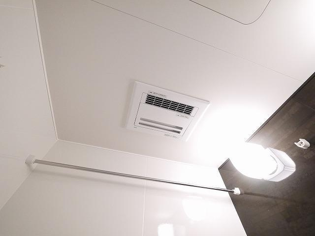 幸court　nara　sanjoの設備|お風呂には浴室乾燥機もついてます。