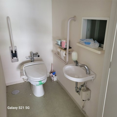 【トイレ】 | 阿倍野区旭町1丁目クリニック | 検尿室