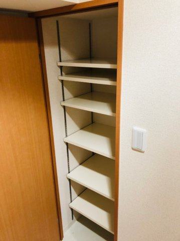 仲介手数料0！！パルティーダの収納