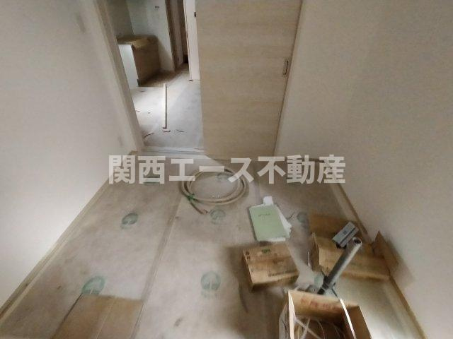  | AND TERRACE TOMOI