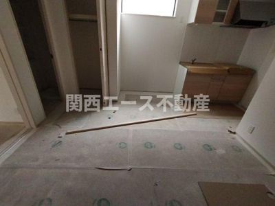  | AND TERRACE TOMOI