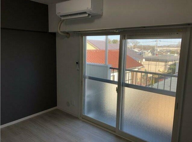 メゾン宮城の居間・リビング