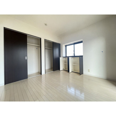 【居間・リビング】 | 高峰ポロニア | 即日案内可能です♪現地待ち合わせOK！どの物件でも当社でお得にご案内できますのでまとめて内覧ください♪