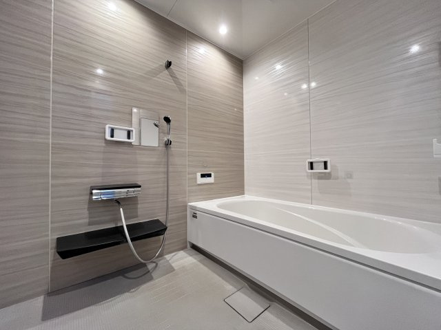 【浴室】 | 安中市安中一丁目　中古戸建