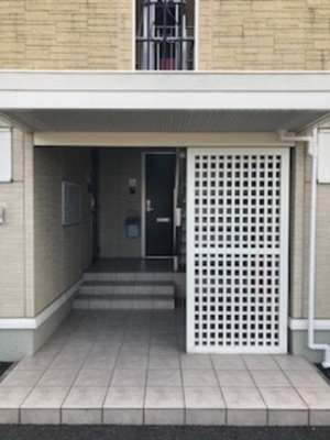 【エントランス】 | アヴァンツァーレ A棟