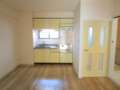 【内装】 | フロントアイランドハイツ | 参考写真（同物件別部屋）