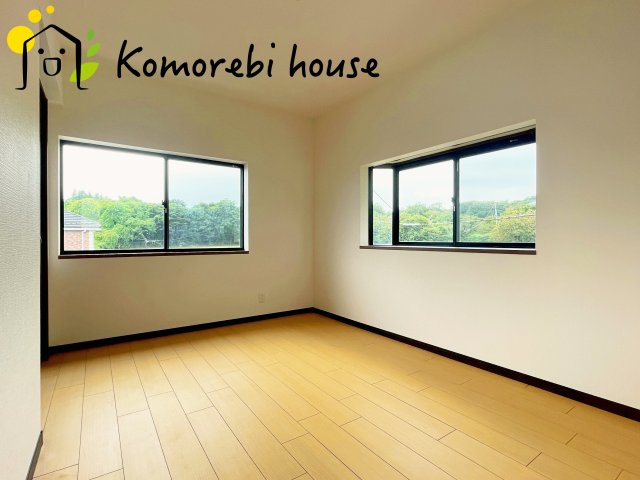 上尾市中分 2丁目　中古戸建　の洋室|10月1日　撮影