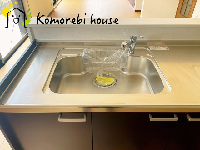 上尾市中分 2丁目　中古戸建　のキッチン|10月1日　撮影