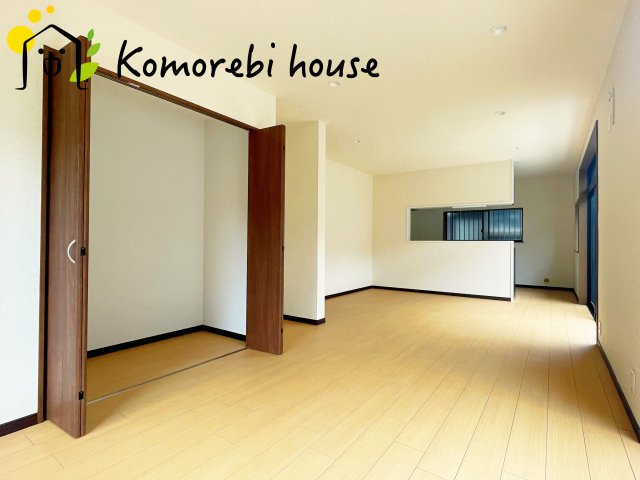 上尾市中分 2丁目　中古戸建　の居間・リビング|10月1日　撮影