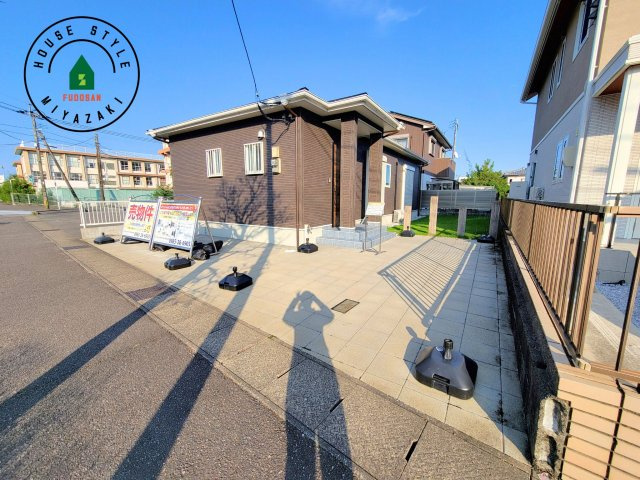 宮崎市赤江モデル（1号棟）の前面道路含む現地写真|見学の時間などお気軽にお問い合わせ下さい。