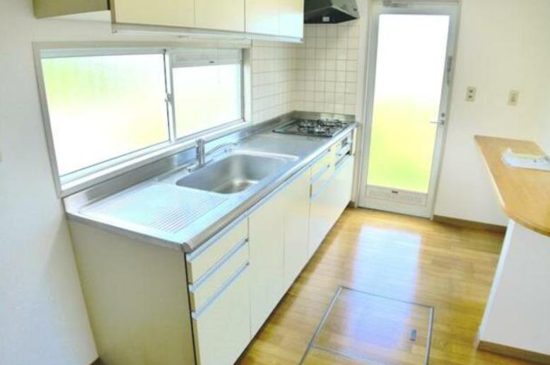 常陸太田市磯部町　中古戸建のキッチン
