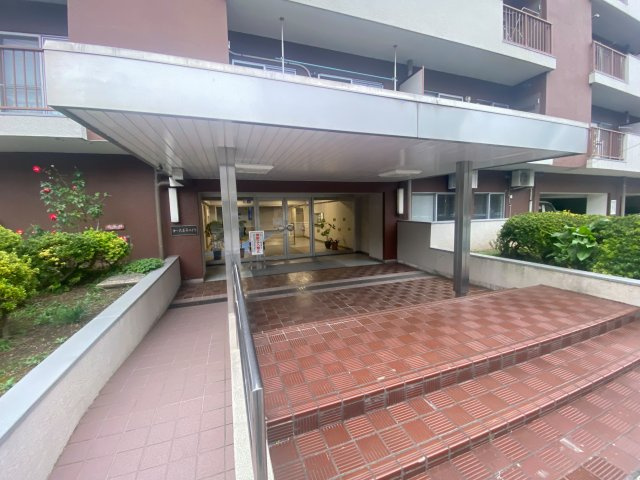 祝：成約済み　第一八王子ハイツ　八王子市　中古マンションのエントランス|～仲介手数料無料☆八王子ひなた不動産～第一八王子ハイツ