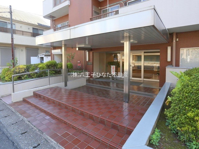 祝：成約済み　第一八王子ハイツ　八王子市　中古マンションのエントランス|～仲介手数料無料☆八王子ひなた不動産～第一八王子ハイツ