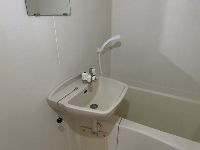 レオパレスアネックスの浴室