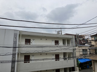 【展望】 | 周辺は住宅地ですが、適度な距離があります
