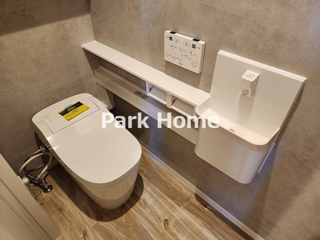 高知市介良中野団地西棟　新築戸建てのトイレ|１F：トイレ