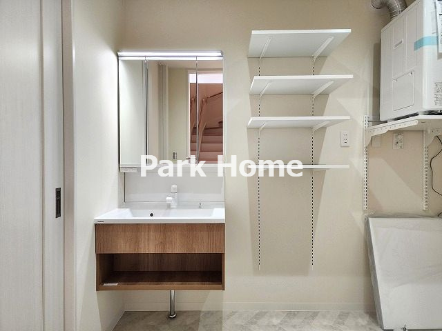 高知市介良中野団地西棟　新築戸建ての洗面所