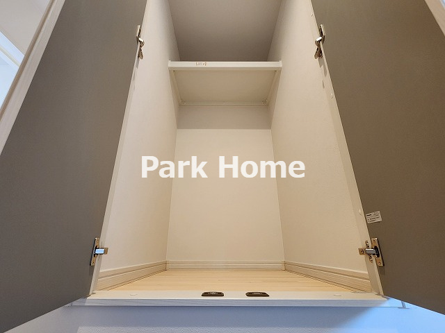 高知市介良中野団地西棟　新築戸建ての収納|２F：ホール内