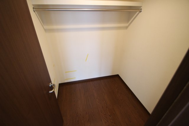 川口市西青木１丁目のアパートの収納
