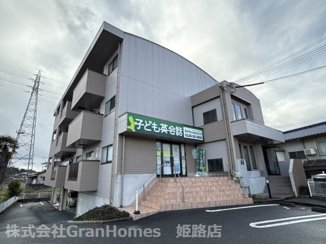 セイント・サチの外観