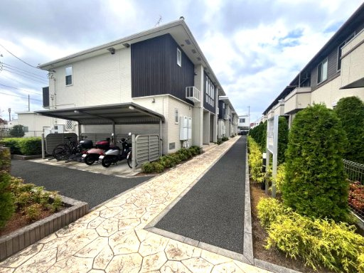 サンリットヴィレッジⅢのエントランス|清潔なエントランスです