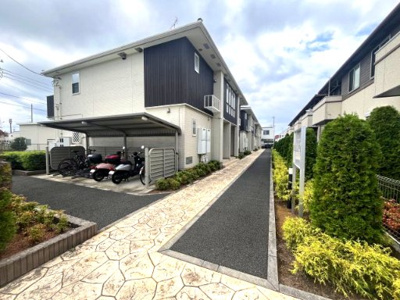 【エントランス】 | サンリットヴィレッジⅢ | 清潔なエントランスです