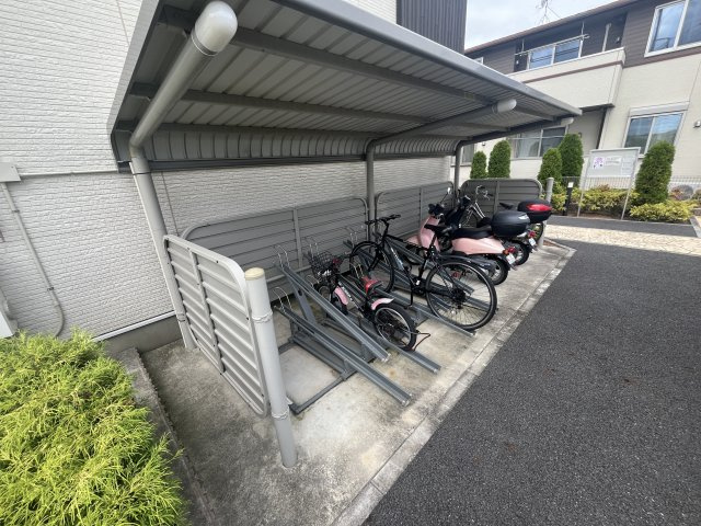 サンリットヴィレッジⅢのその他共用部分|駐輪場です