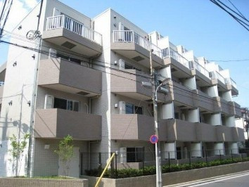 【外観】 | スカイコート練馬壱番館 | 鉄筋コンクリート造のがっちりとした建物。