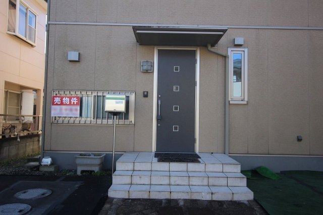小山市横倉新田の玄関|玄関ポーチ