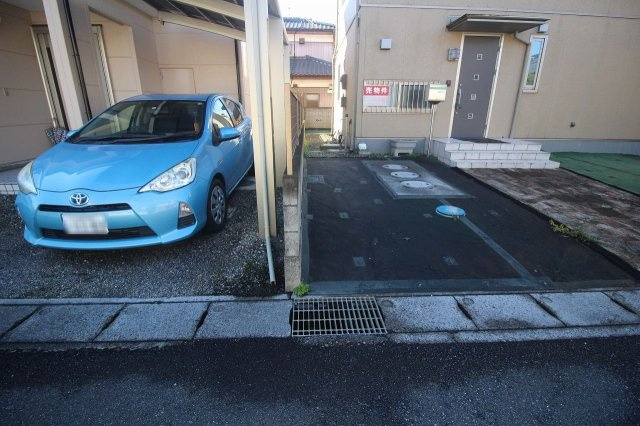 小山市横倉新田の外観|東側との境界部分