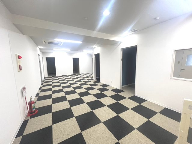 御幸ビルの内装