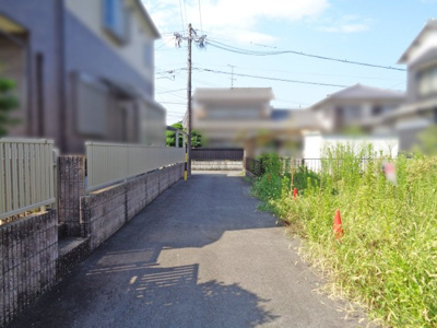 【前面道路含む現地写真】 | 鈴鹿市平田１丁目 | 前面道路