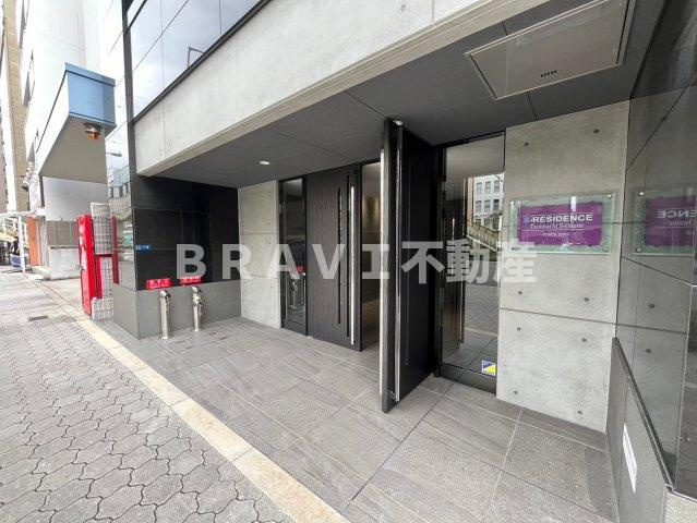 S-RESIDENCE谷町五丁目（エスレジデンス谷町五丁目）　BRAVI不動産のエントランス|【S-RESIDENCE谷町五丁目】毎日通るエントランスはこのようになっています